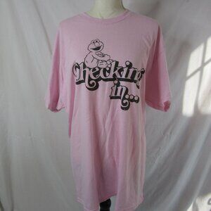 Sesame Street T Shirt Elmo Checking In Pink Shirt Size XL NWT Graphic Tee